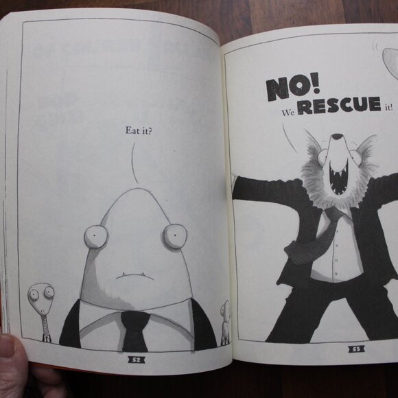 The Bad Guys Paperback Book Series #1-11 + Movie Novelization USED - Picture 7 of 7